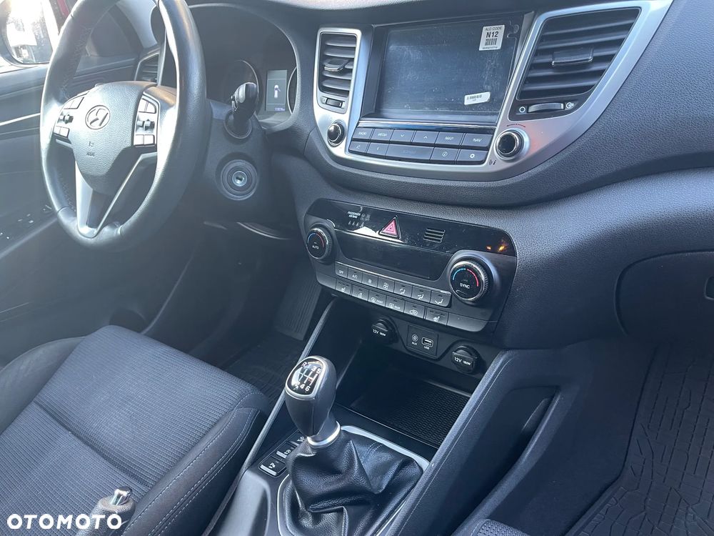 Hyundai Tucson 1.7 CRDI BlueDrive Comfort 2WD - 15