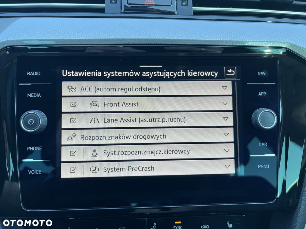 Volkswagen Passat 2.0 TDI EVO Business DSG - 29
