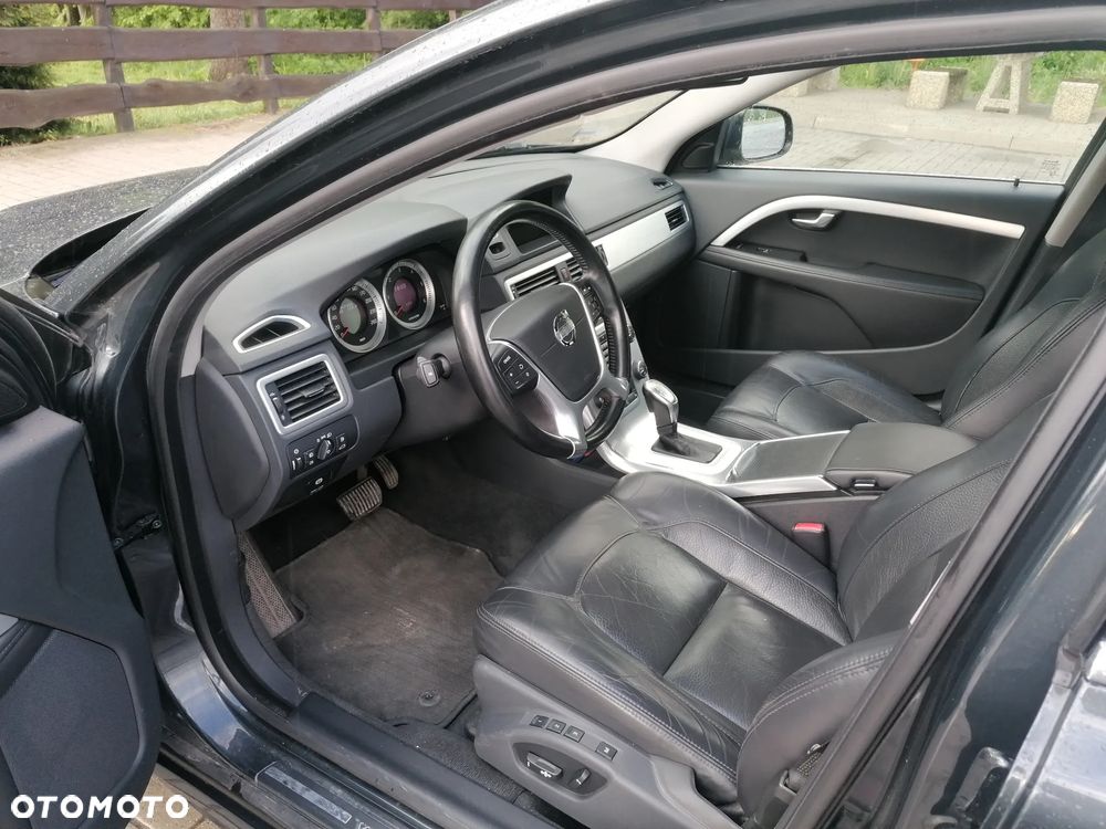 Volvo V70 D3 Summum - 6