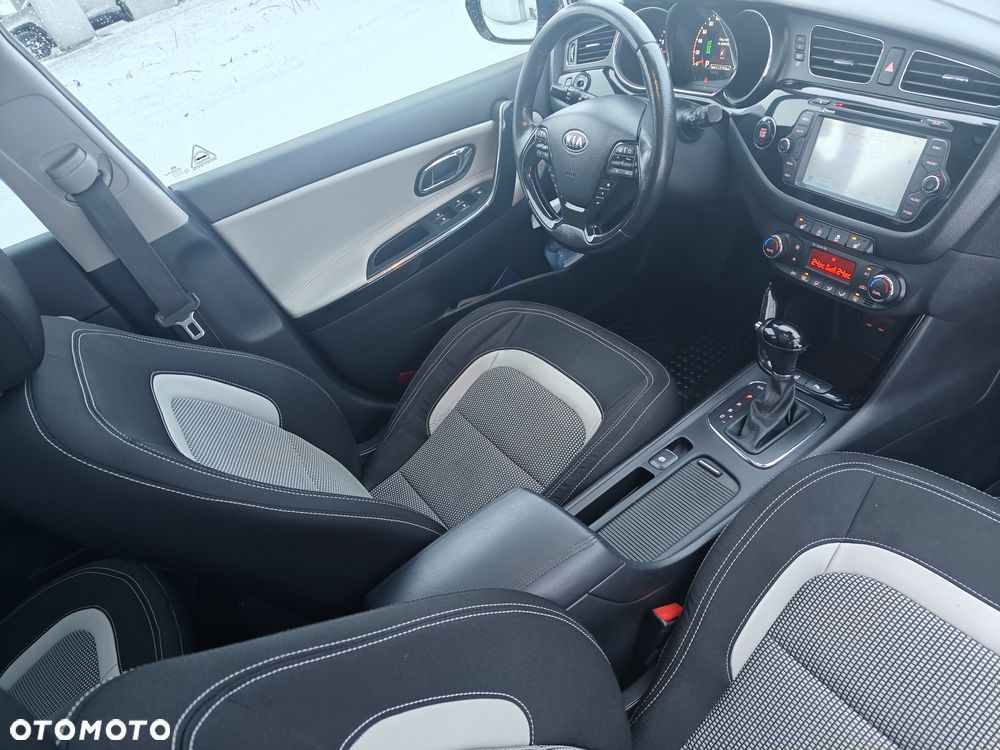 Kia Ceed 1.6 CRDi 128 Platinum Edition - 24