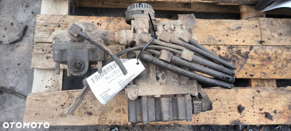 ZAWÓR POWIETRZA MERCDES-BENZ AXOR 2528L - 1