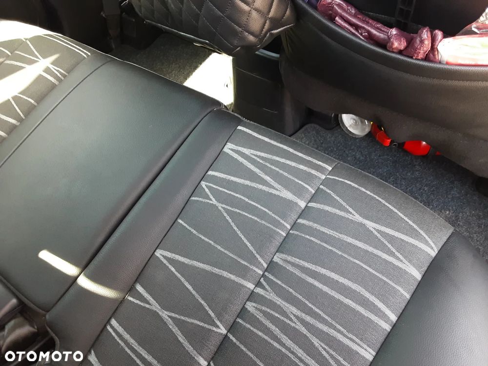 Kia Venga 1.4 CVVT ISG Dream Team Edition - 12