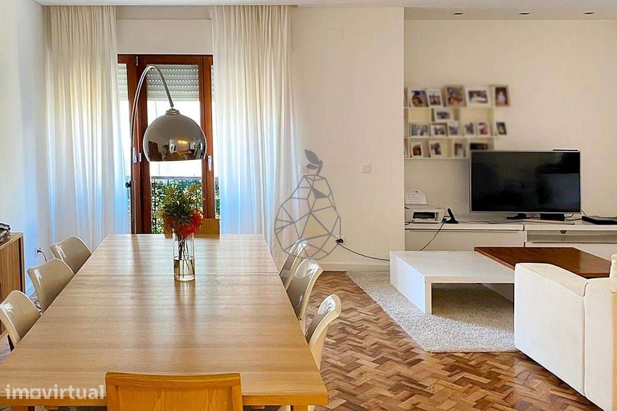 Apartamento T4 Remodelado no Coração de Portimão - Grande imagem: 5/48