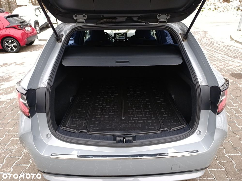 Toyota Corolla 1.8 Hybrid Comfort - 13