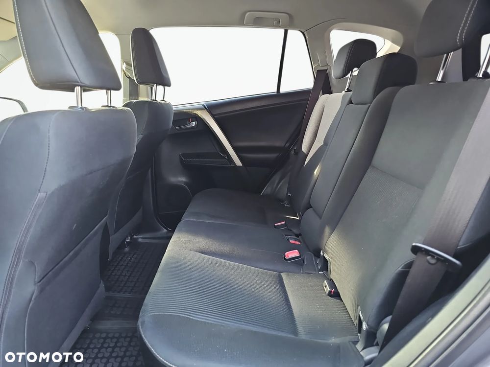 Toyota RAV4 2.0 D-4D Premium - 28