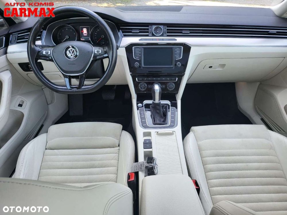Volkswagen Passat - 26