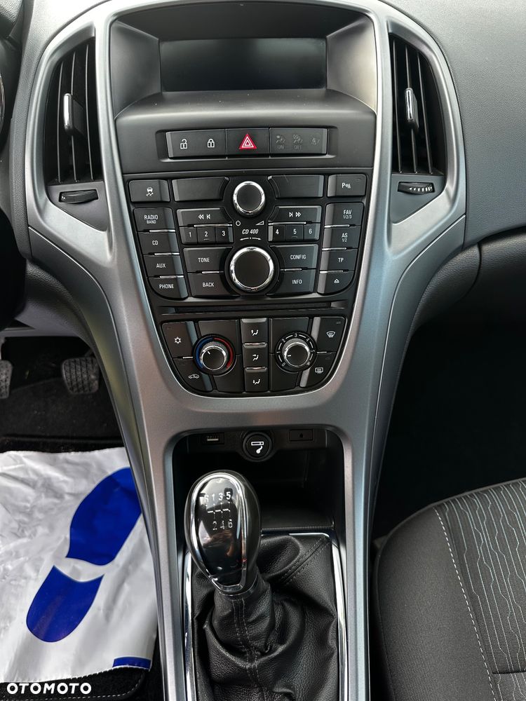 Opel Astra IV GTC 1.6 T Active - 30