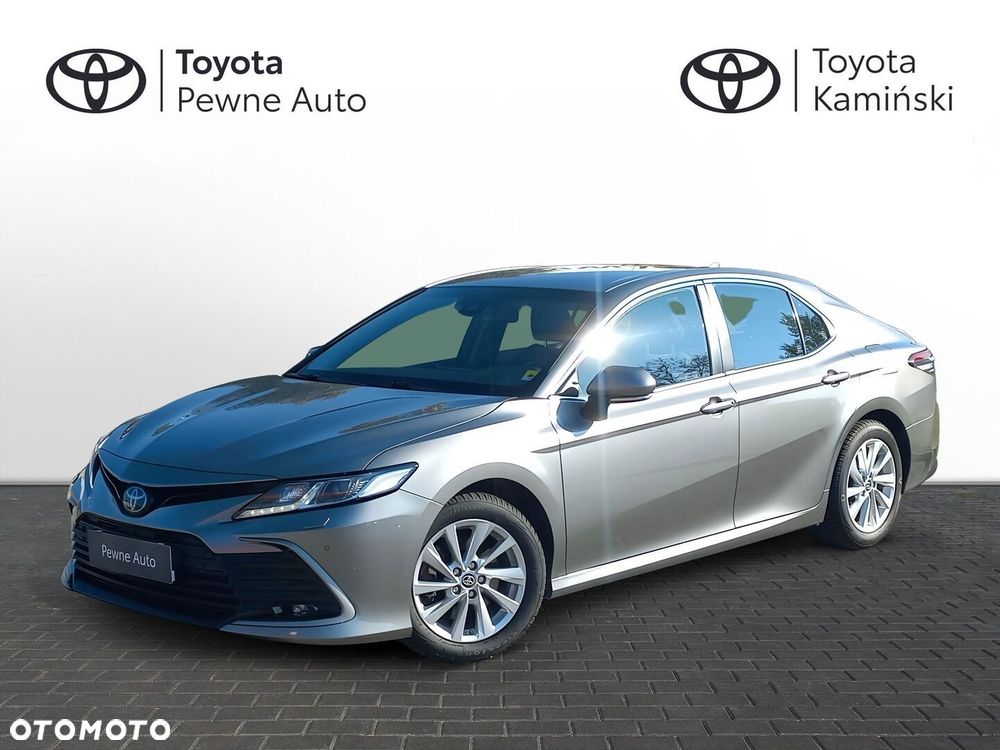 Toyota Camry 2.5 Hybrid Comfort CVT - 1