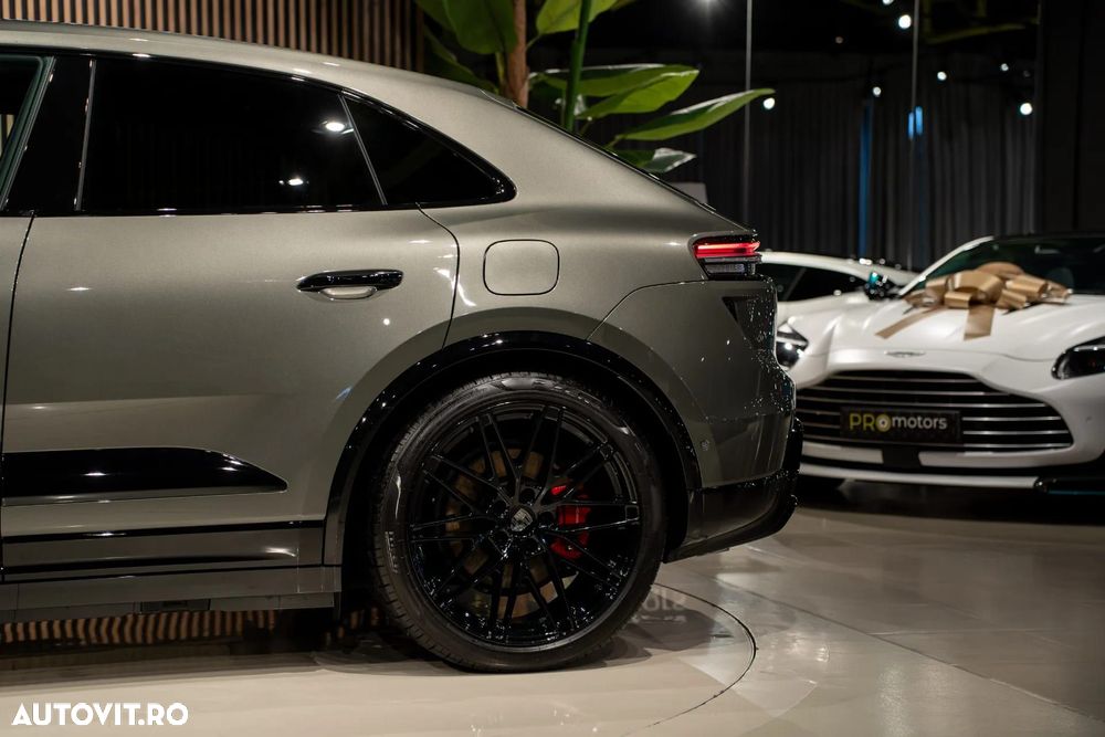 Porsche Macan - 18