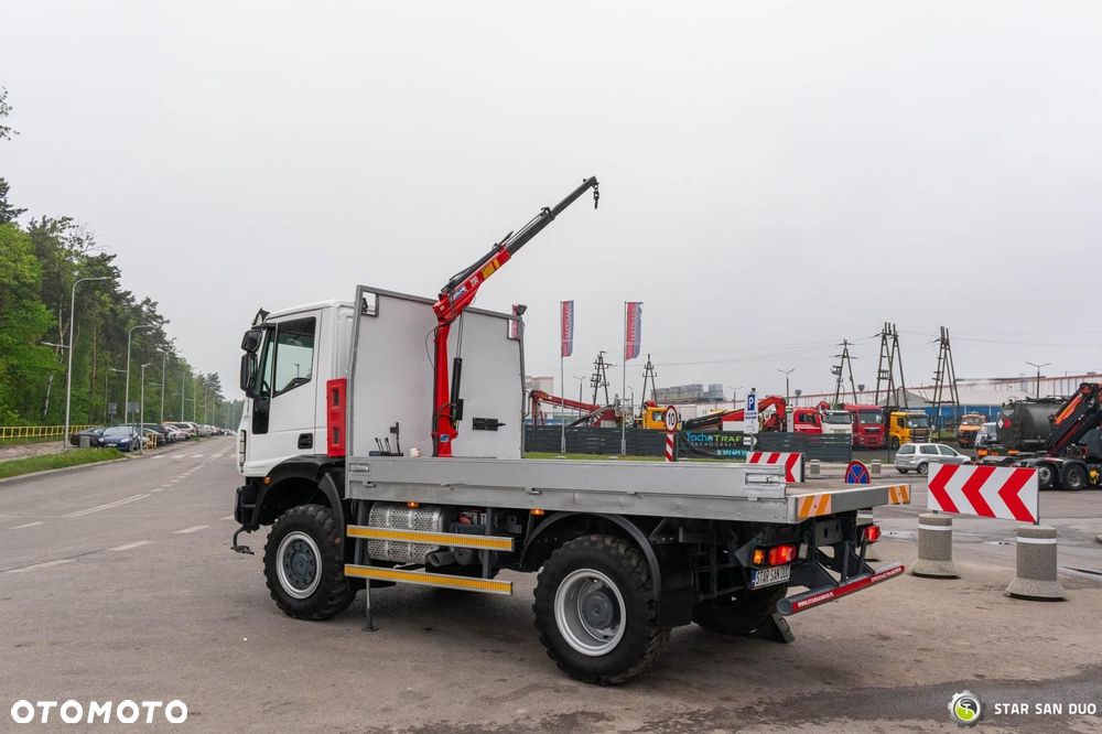 Iveco Eurocargo 4x4 HMF 202 Euro 6 Żuraw Niski Przebieg - 3