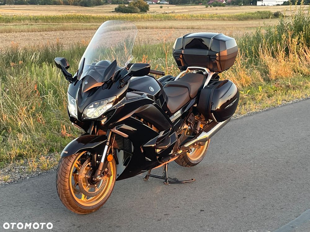 Yamaha FJR - 4