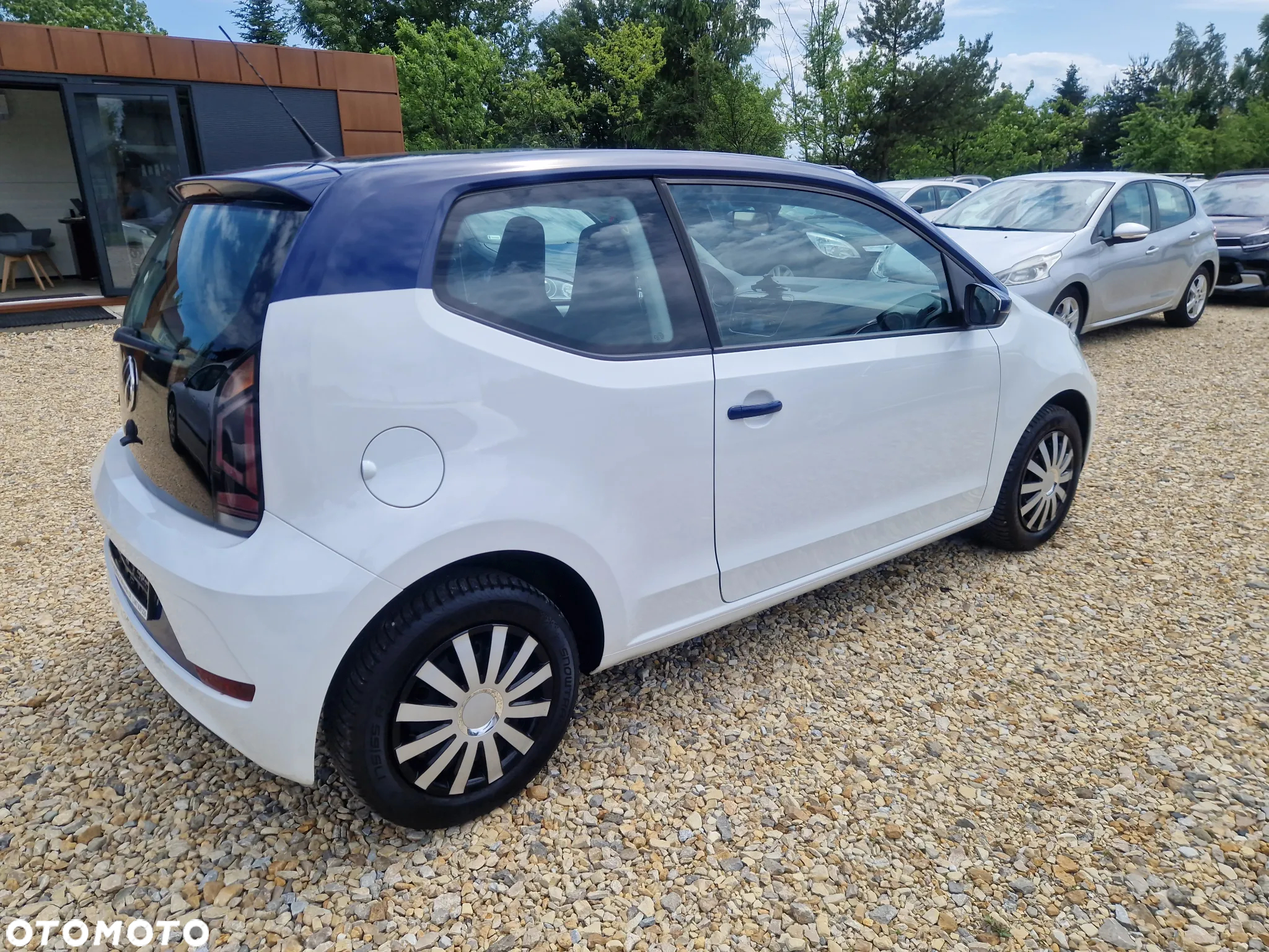 Volkswagen up! (BlueMotion Technology) move - 8