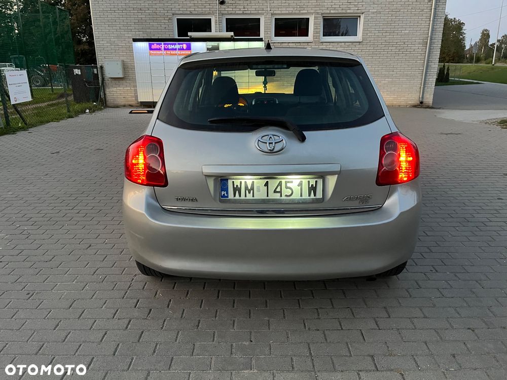 Toyota Auris 1.33 VVT-i Terra - 6