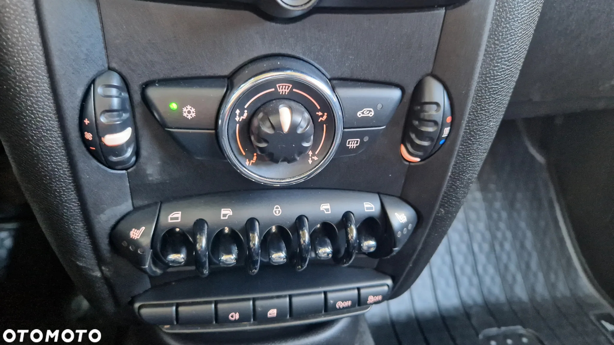 MINI Countryman One D - 30
