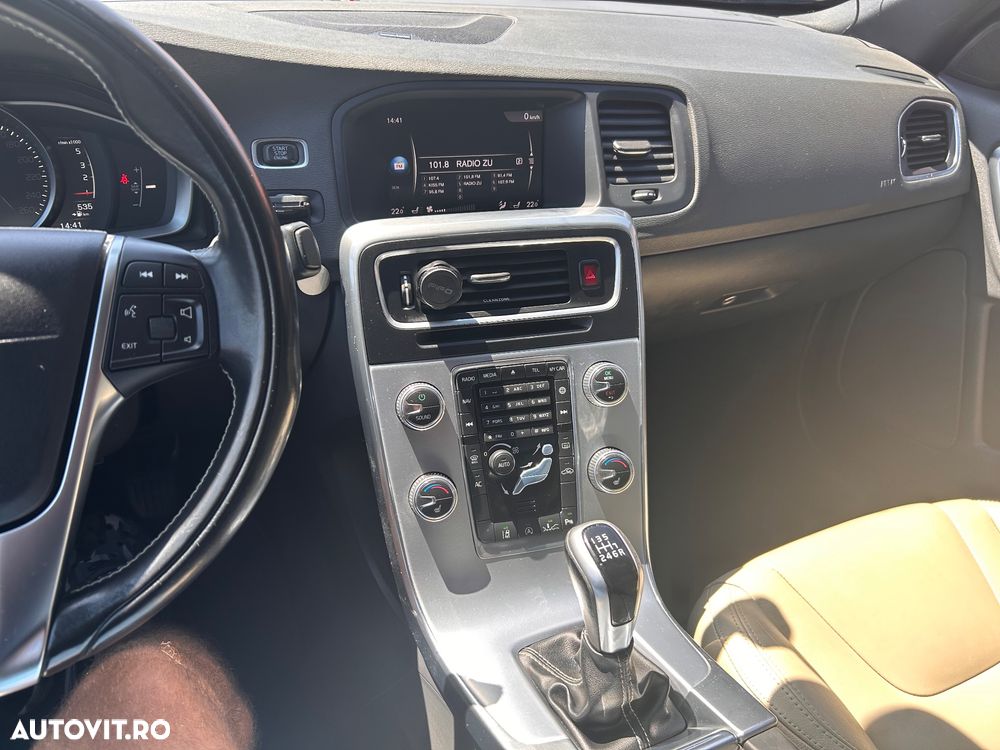 Volvo S60 D3 Momentum - 2