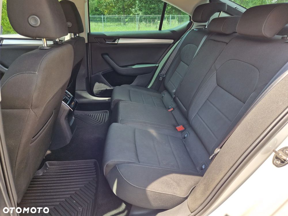 Skoda Superb 2.0 TDI Style - 13
