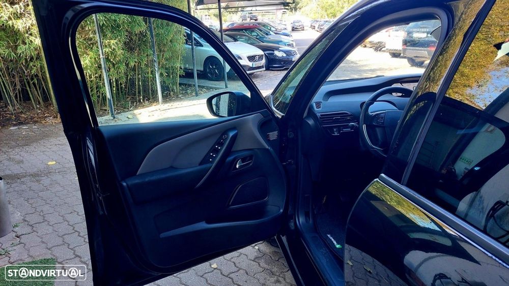Citroën C4 Grand Picasso 1.6 e-HDi Exclusive - 6