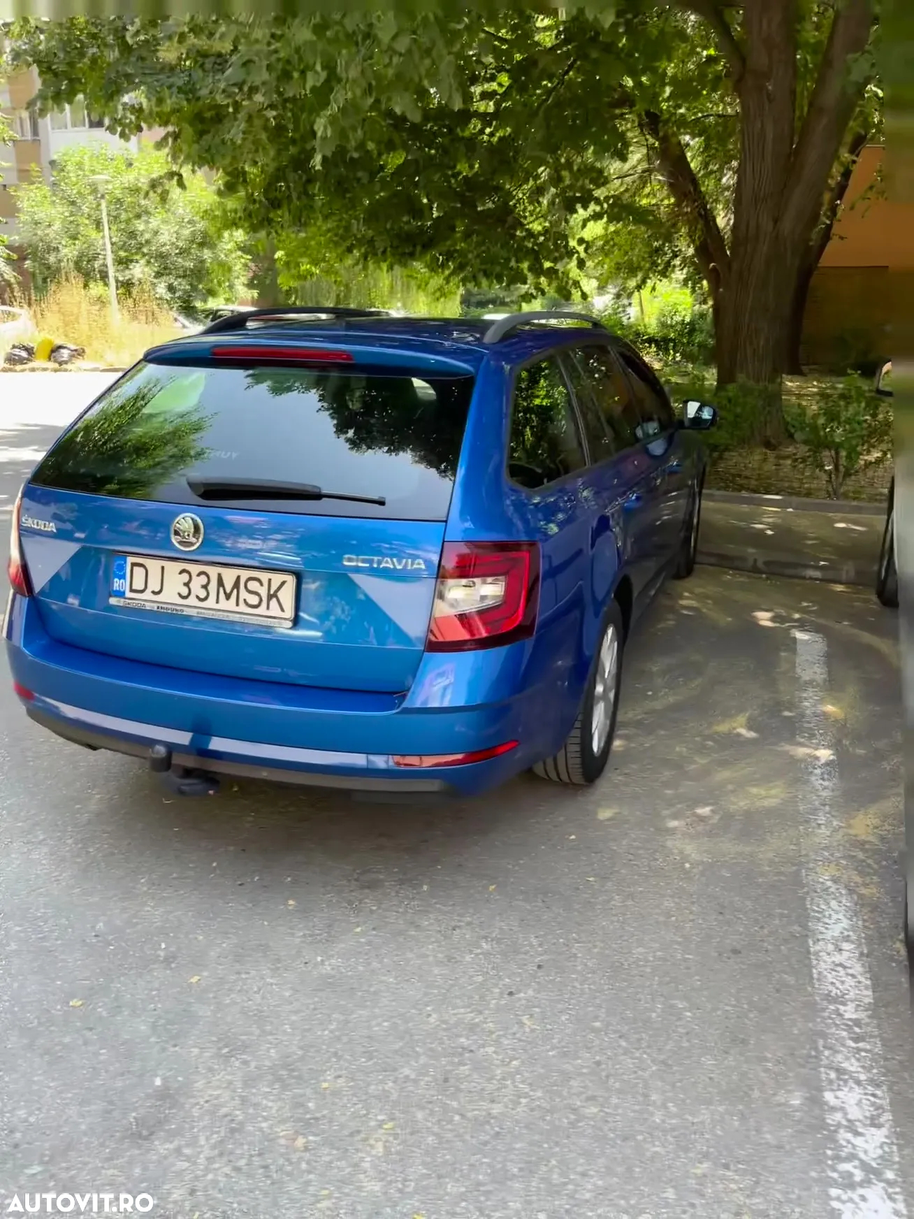 Skoda Octavia 1.6 TDI DSG Ambition - 6