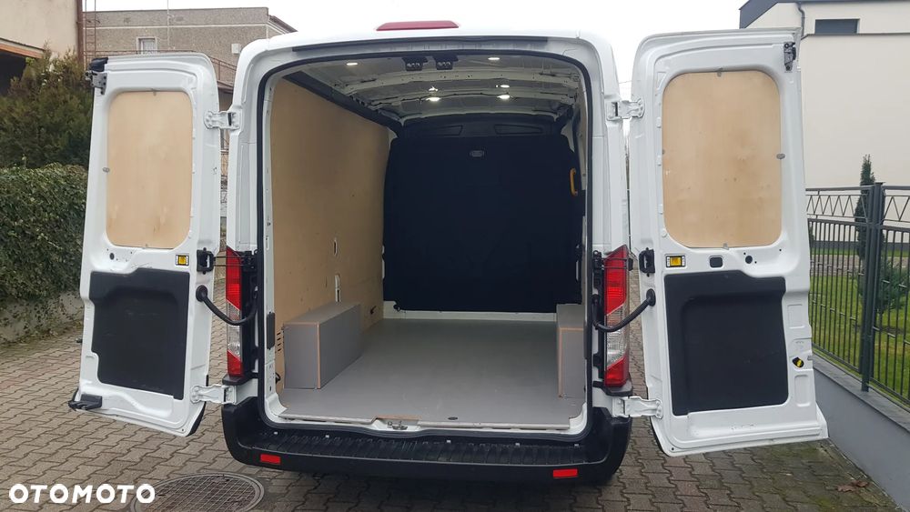 Ford Transit - 22