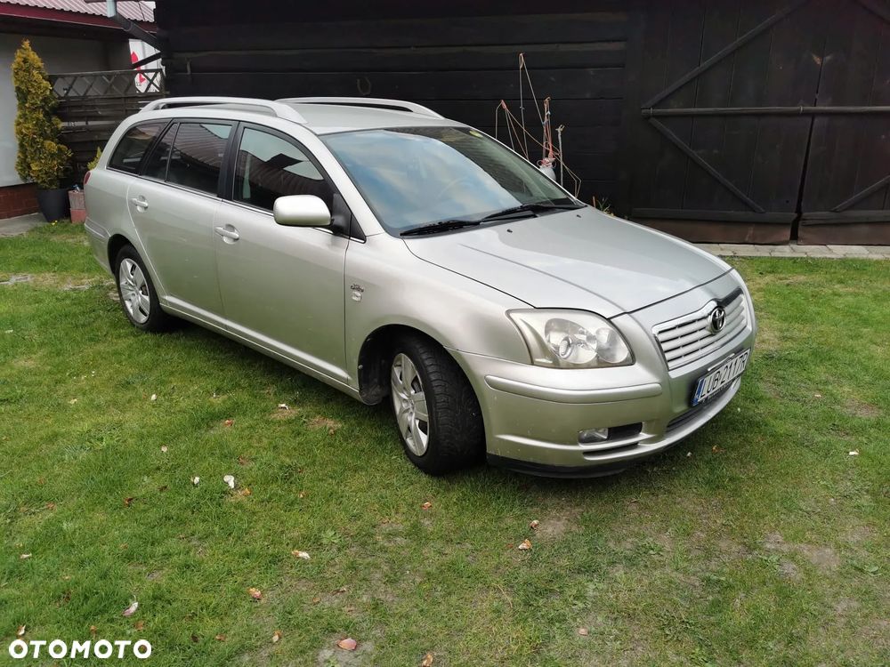 Toyota Avensis 2005 photo 3