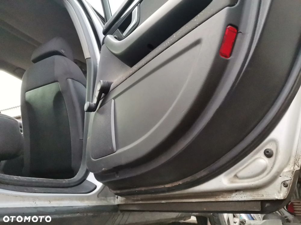 Drzwi Prawe  tył AUDI A4 B6 Sedan Kod lak LY7W 00-04 - 6