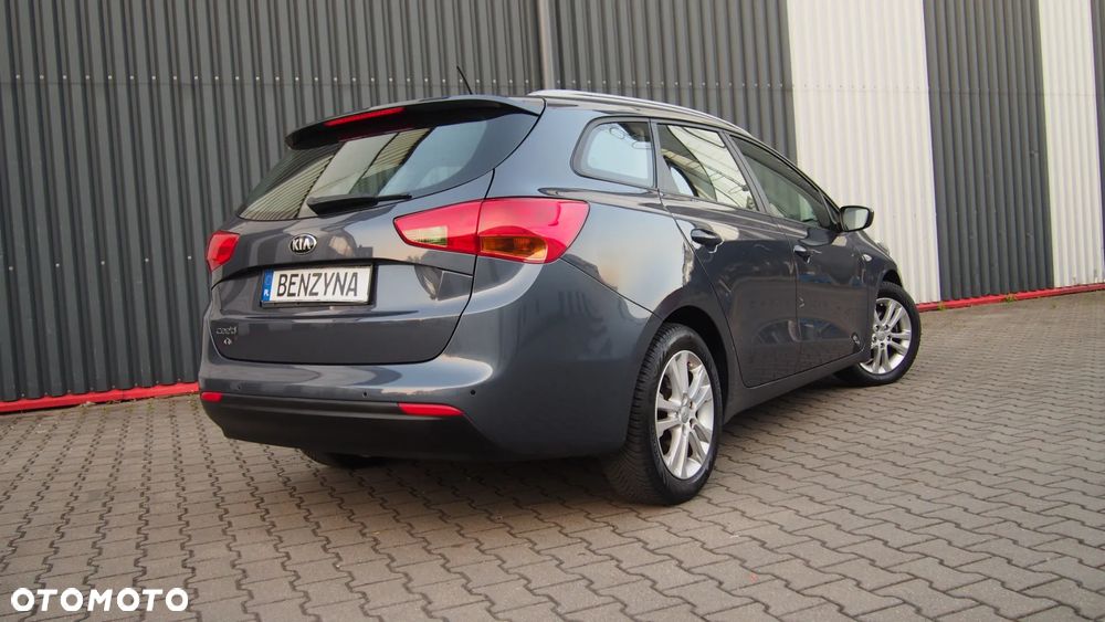 Kia Ceed 1.4 CVVT Dream Team Edition - 18