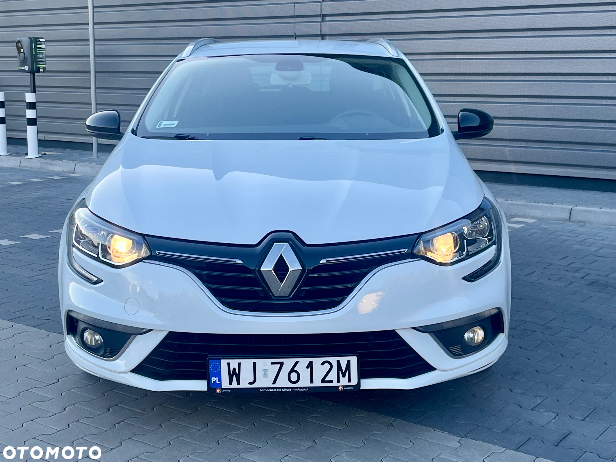 Renault Megane 1.5 Blue dCi Limited - 6