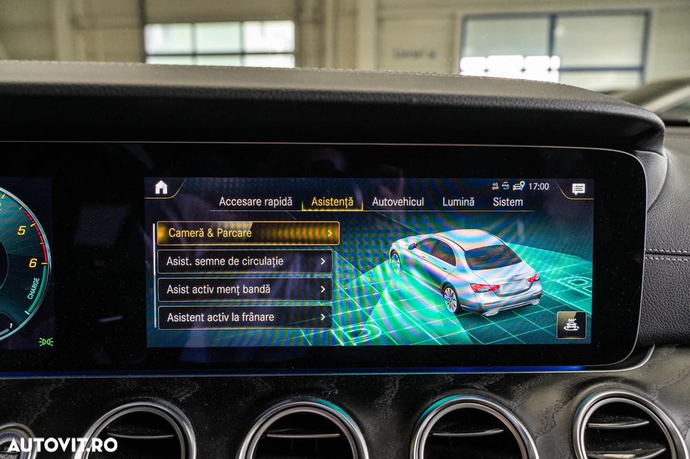 Mercedes-Benz E 300 de 4Matic 9G-TRONIC AMG Line - 18