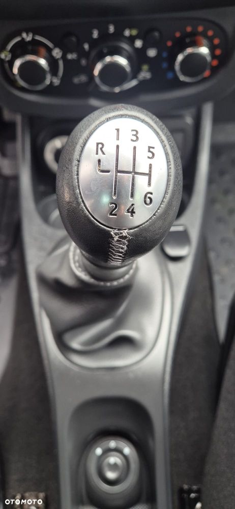 Dacia Duster 1.6 SCe Laureate 4x4 S&S - 12