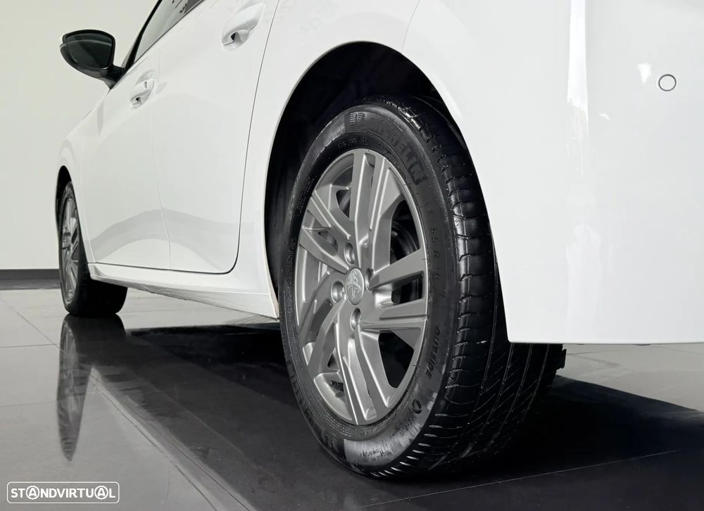 Peugeot 208 1.2 PureTech Active Pack - 41