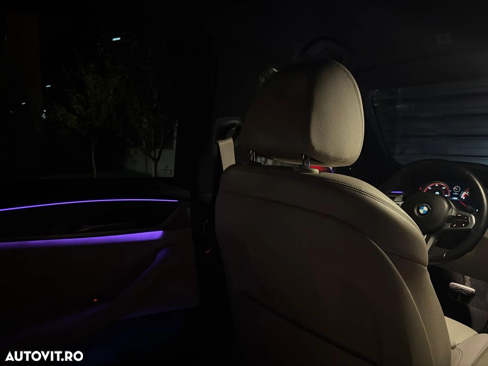 BMW Seria 5 520d xDrive AT - 34