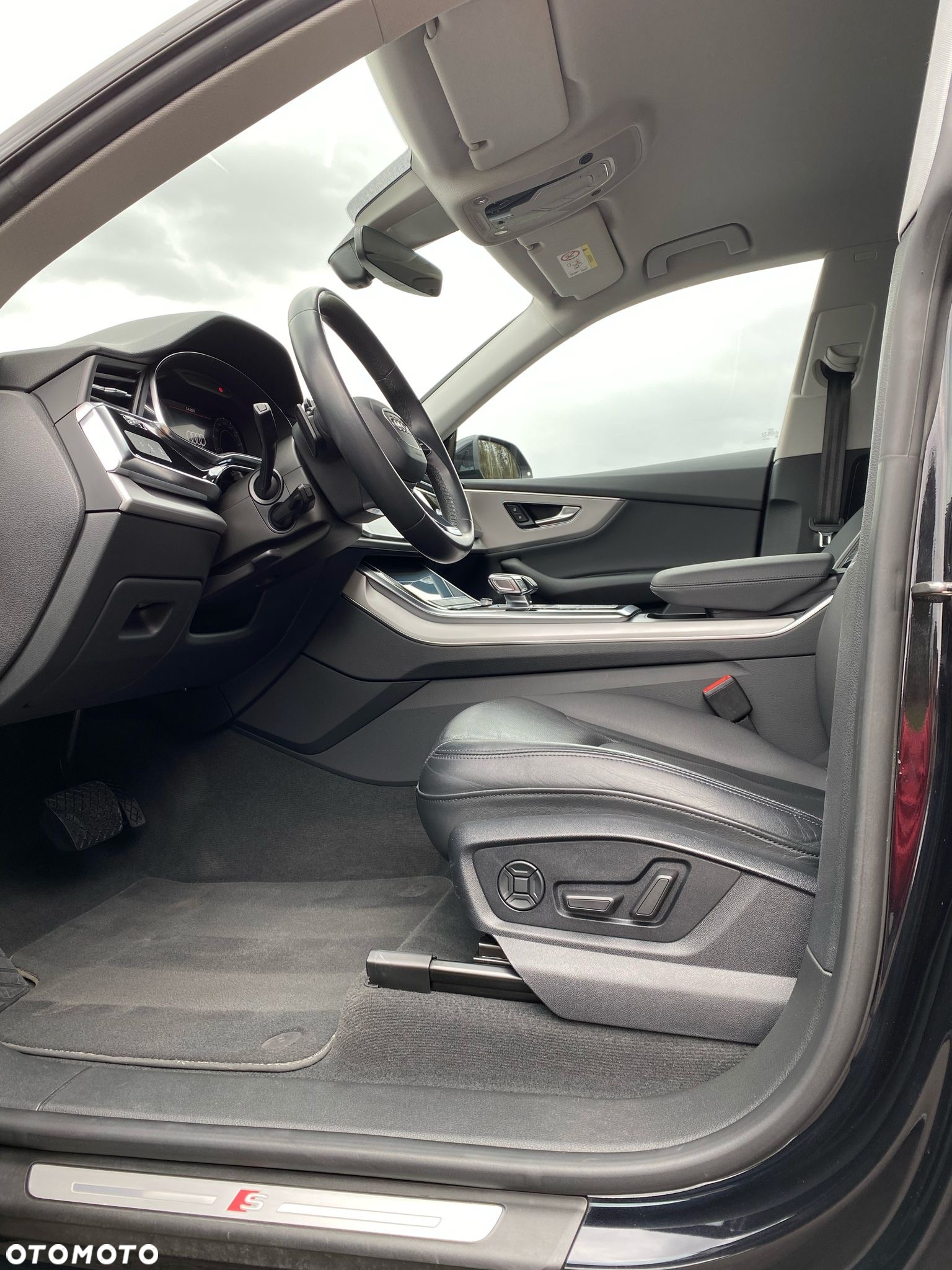 Audi Q8 - 11
