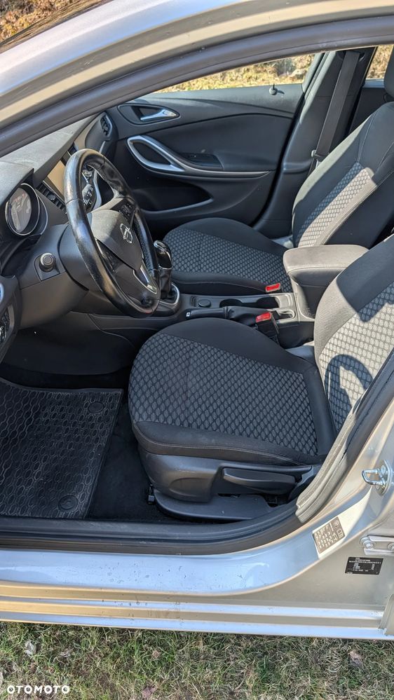 Opel Astra 1.4 T Enjoy - 17