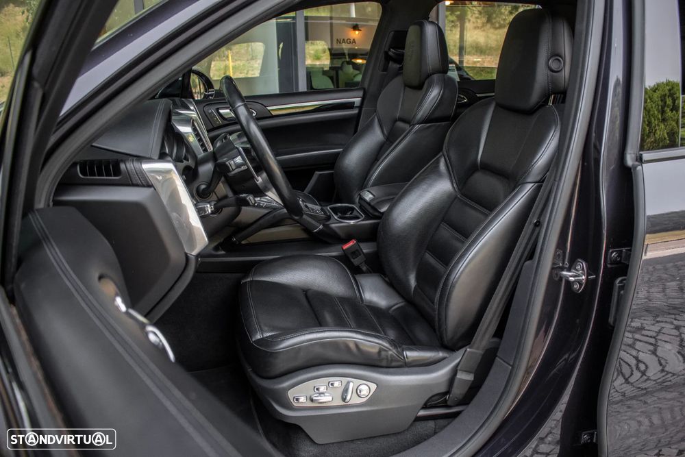 Porsche Cayenne S E-Hybrid - 33