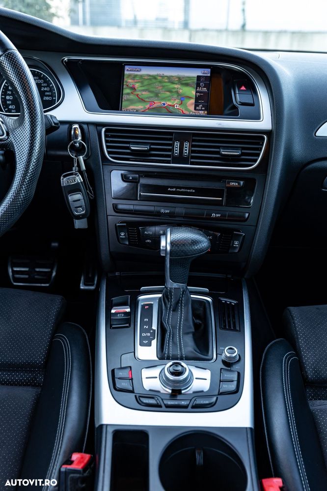 Audi A4 2.0 TDI DPF multitronic S line Sportpaket - 19