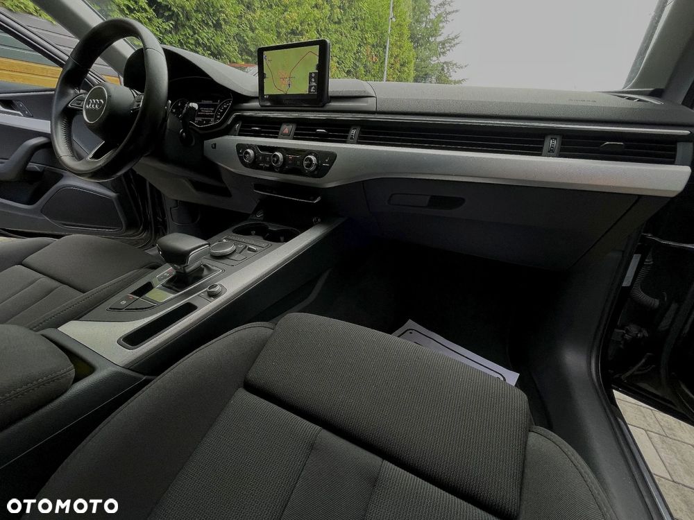 Audi A4 Avant 2.0 TDI ultra S tronic design - 16