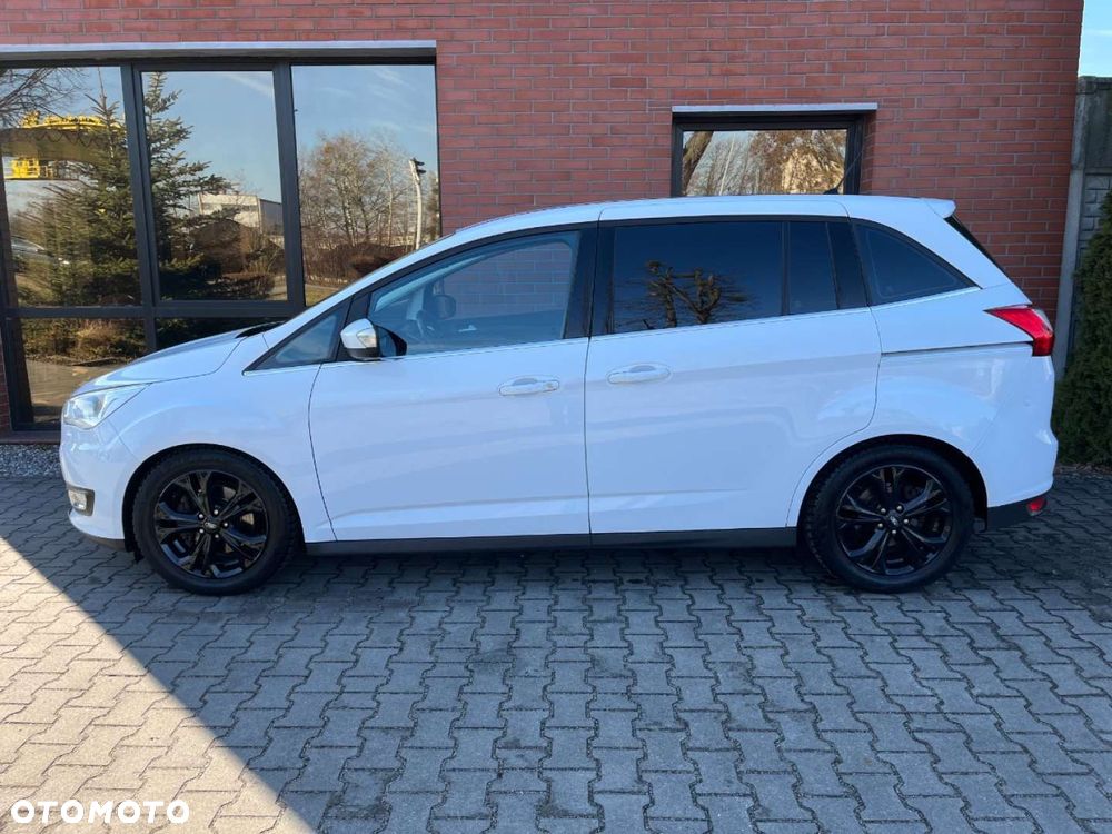 Ford Grand C-MAX - 24