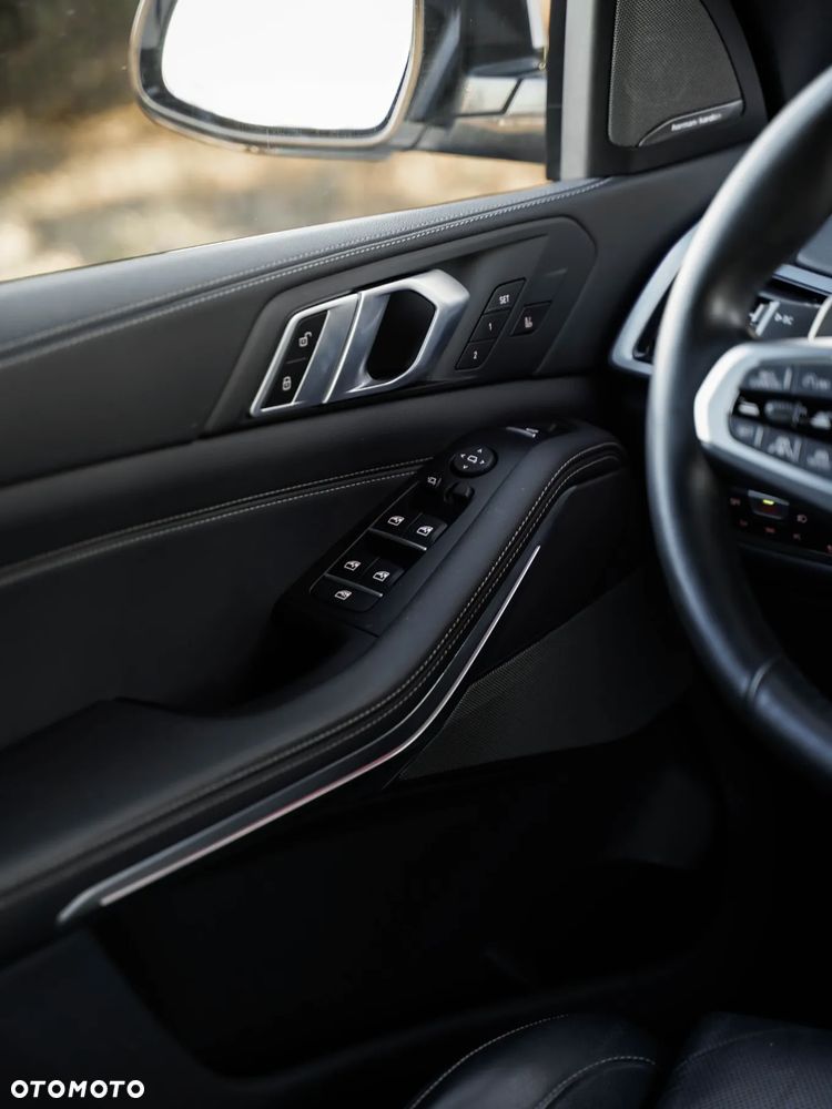 BMW X5 xDrive40i - 25
