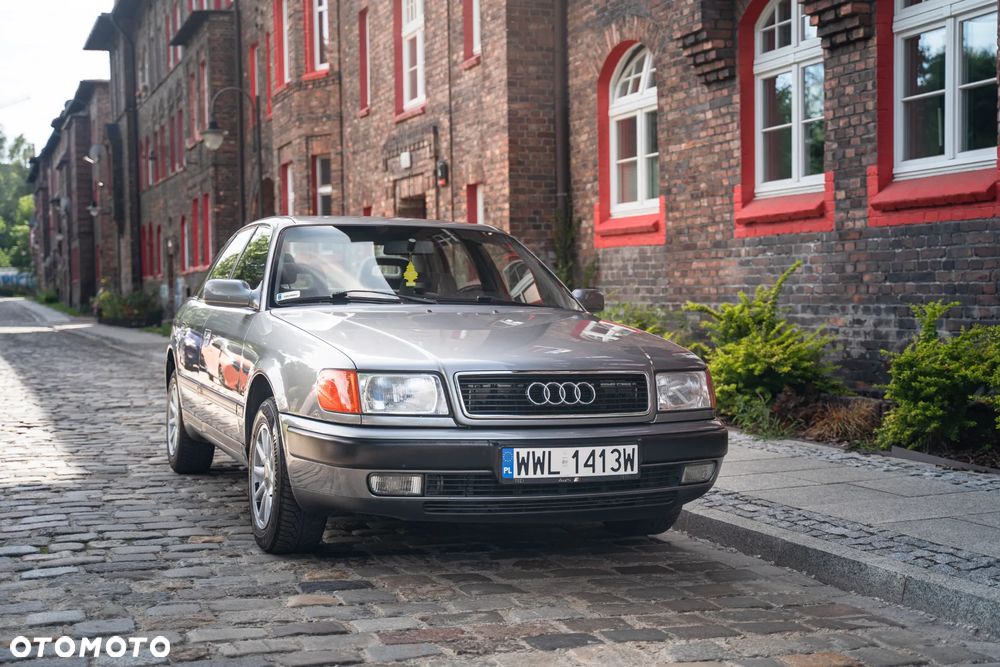 Audi 100 2.8 E - 4