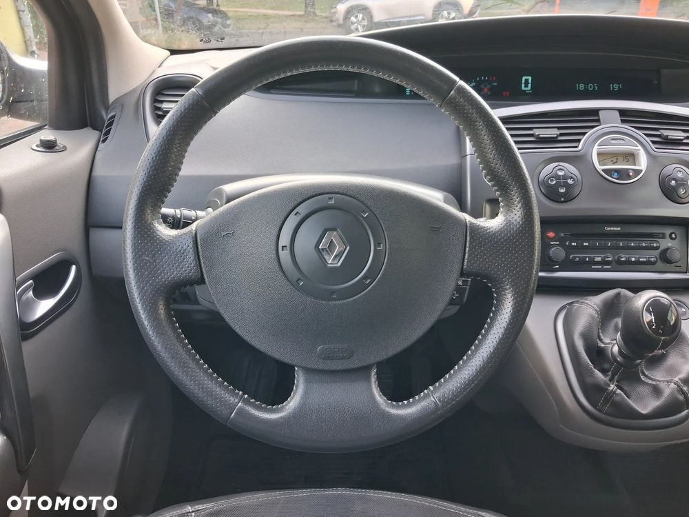 Renault Scenic 1.9 dCi Confort Expression - 12