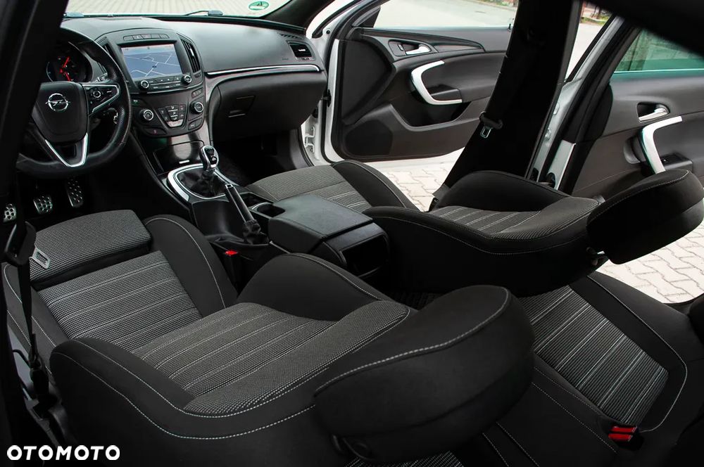 Opel Insignia 1.4 T Cosmo S&S - 29