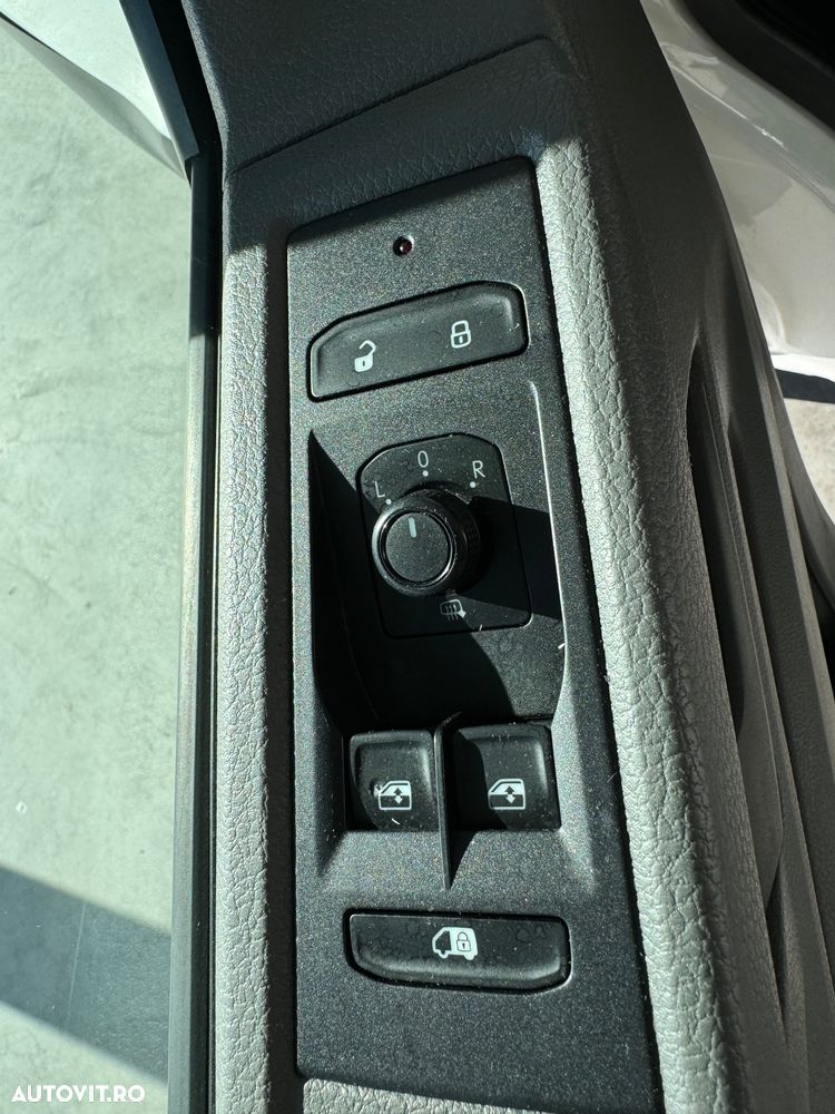 Volkswagen Transporter T6.1 - 14