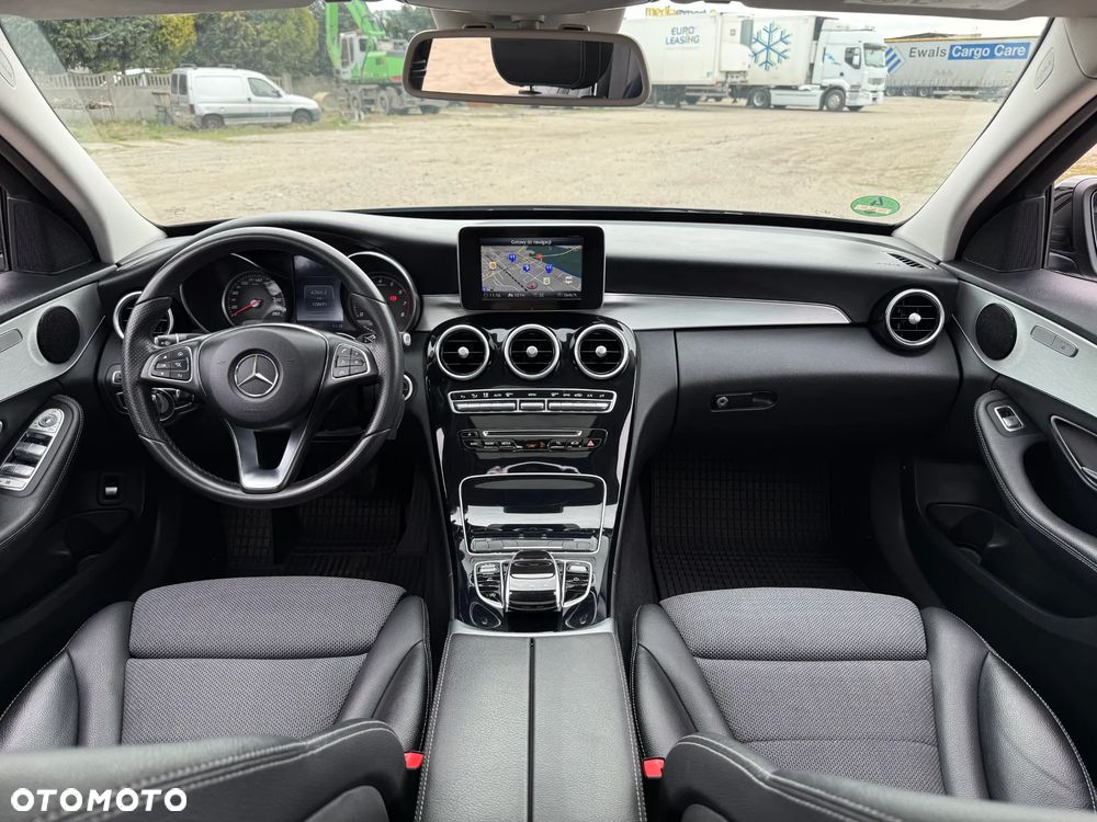 Mercedes-Benz Klasa C 180 7G-TRONIC Exclusive - 2