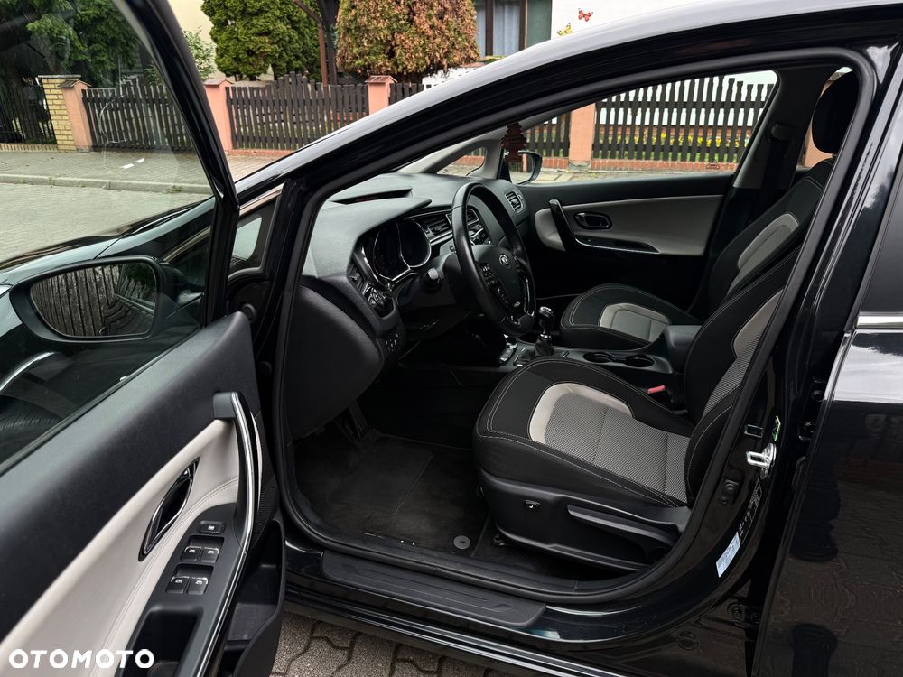 Kia Ceed 1.6 GDI Platinum Edition - 6