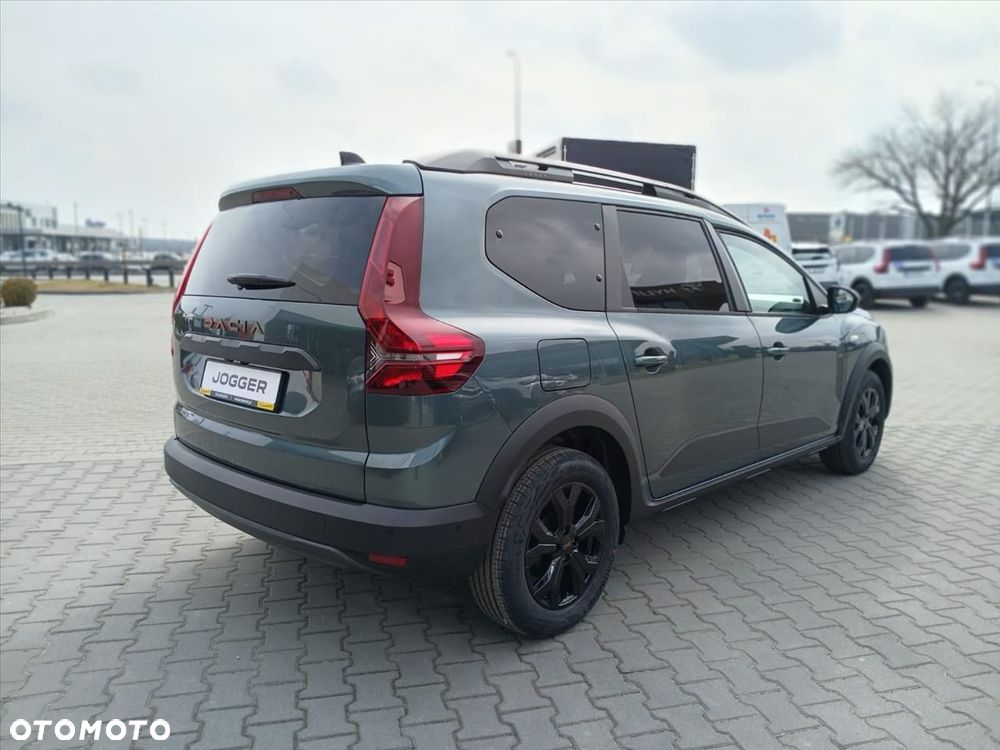 Dacia Jogger 1.6 Full Hybrid 140 Extreme MMT - 4