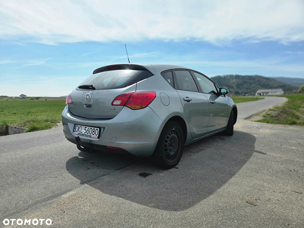 Opel Astra 1.7 CDTI Enjoy - 7