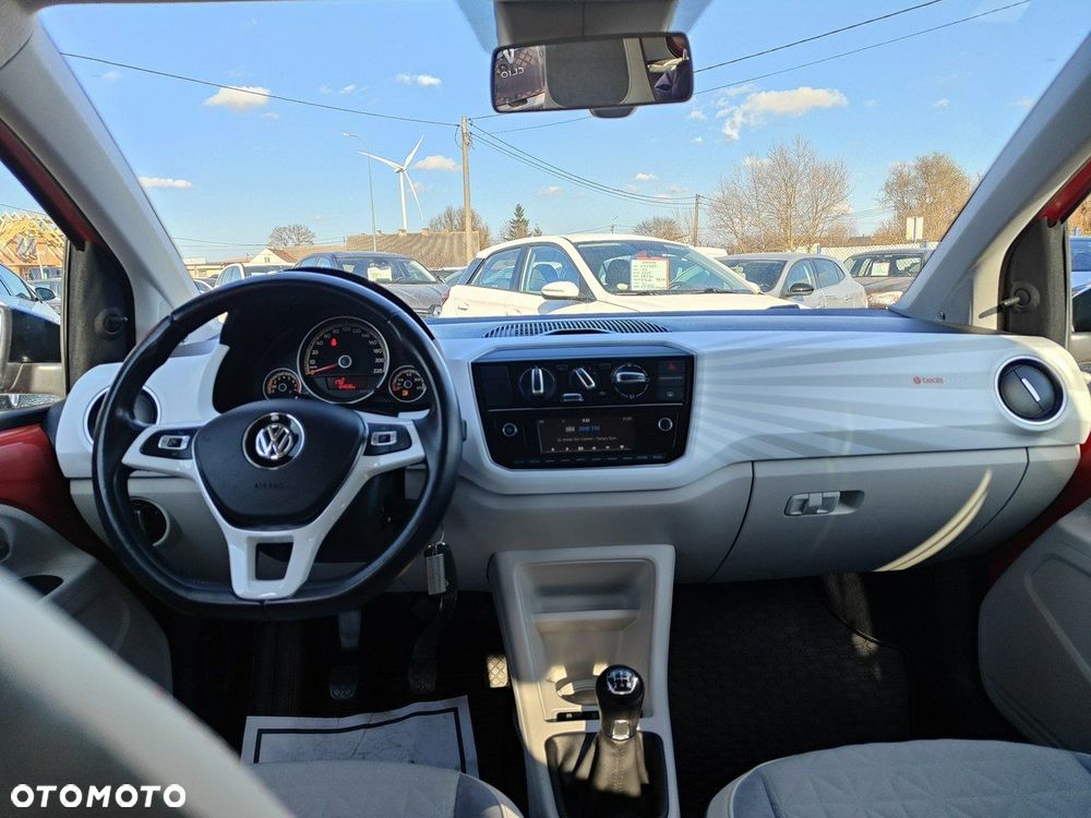 Volkswagen up! 1.0 Beats - 14