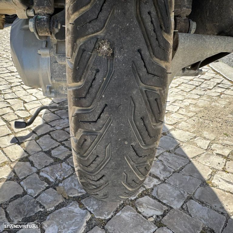 Piaggio Medley 125 - 24