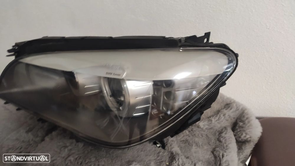 Farol direito BMW série 7 F01 bi-xenon led - 2