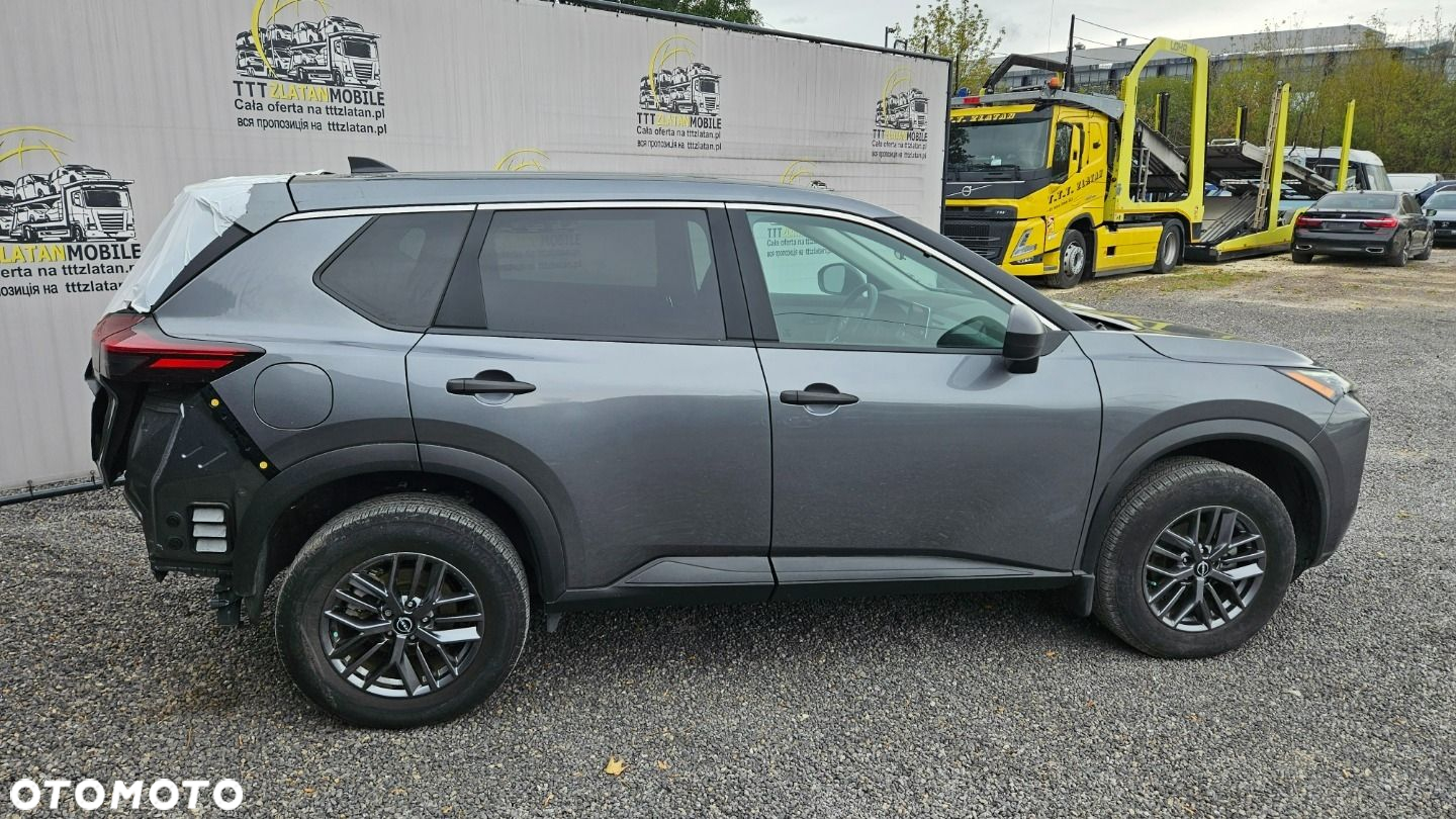 Nissan Rogue - 15